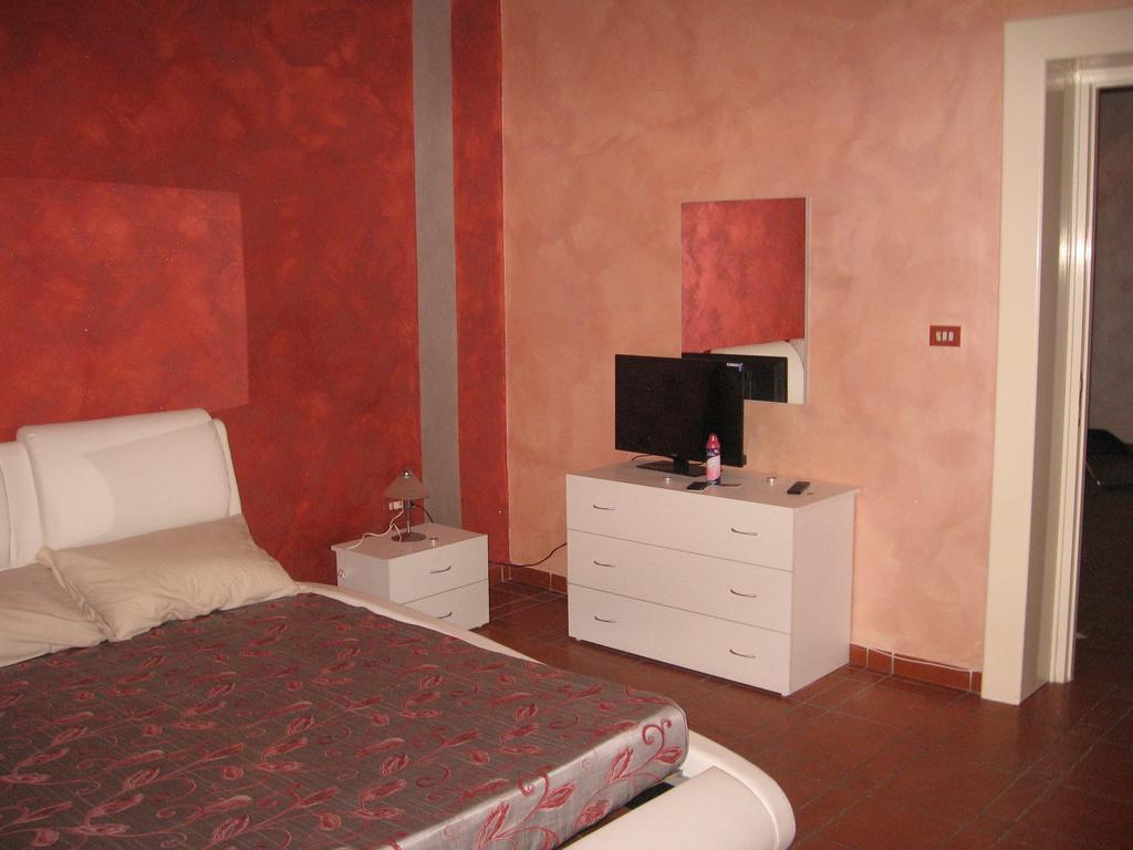 Golden Dreams Bed and Breakfast Bari Pokój zdjęcie